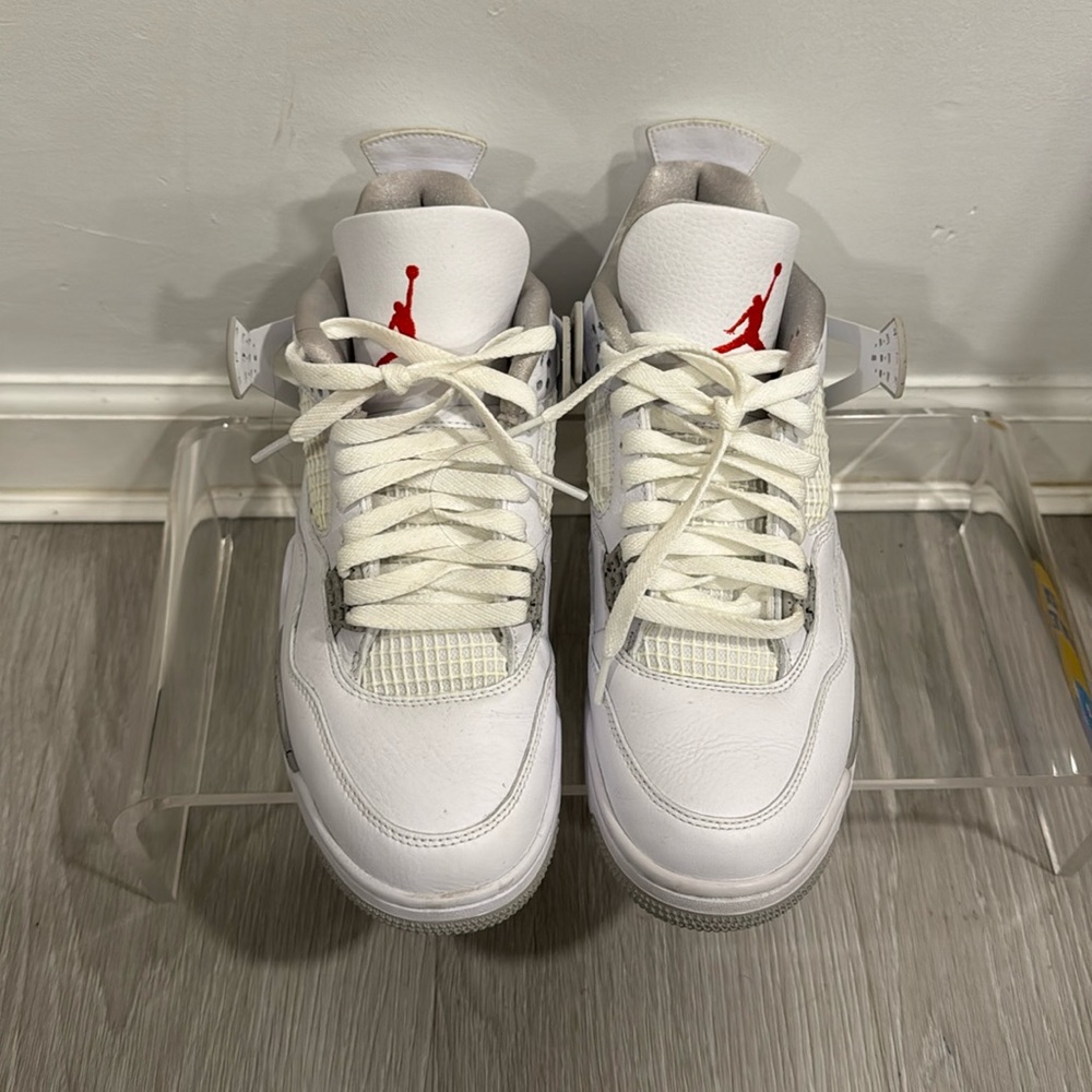 Air Jordan 4 Retro White Oreo size 9M